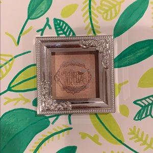 Pretty Vulgar highlighter